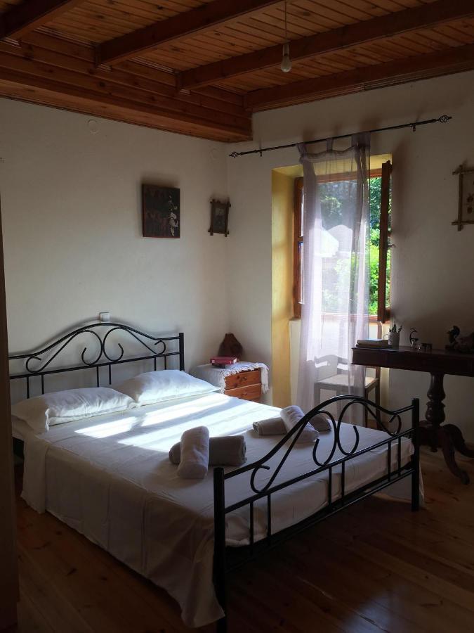 Country Traditional House In Corfu Village, Greece Sinarades Экстерьер фото