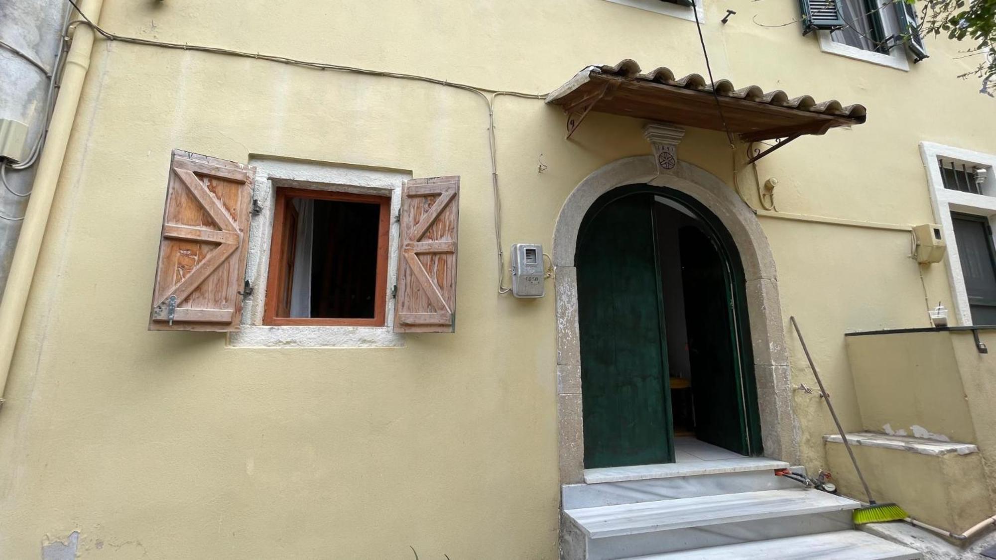 Country Traditional House In Corfu Village, Greece Sinarades Экстерьер фото